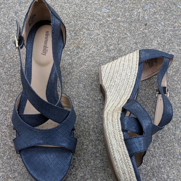 Solesenseability Navy Textured Open Toe Wedges 10M - Picture 2 of 6